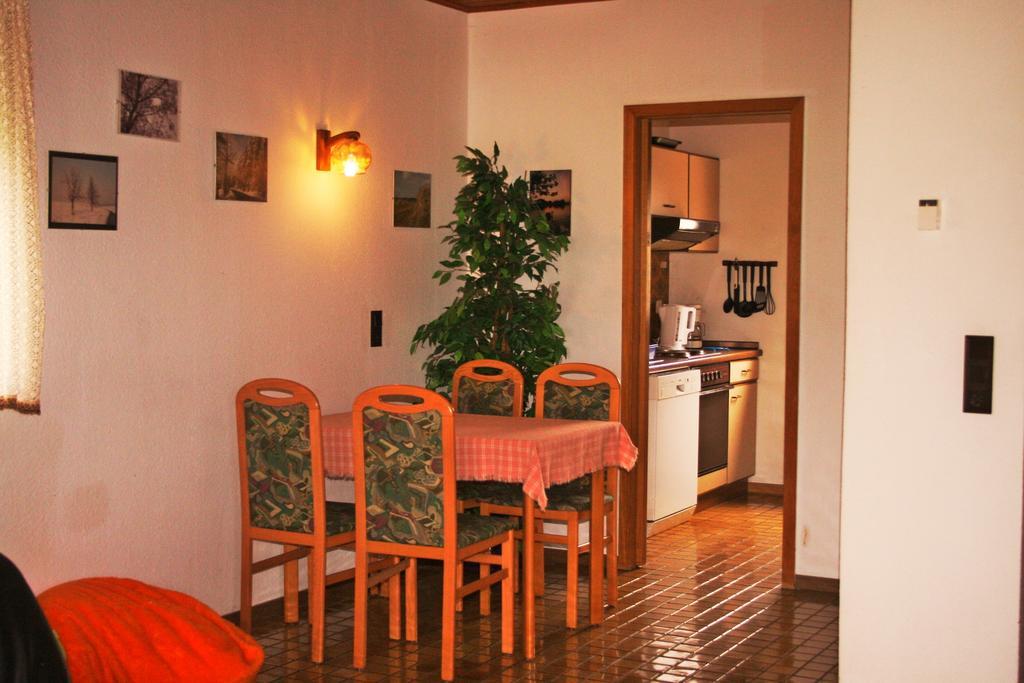 Ferienwohnung Schaefer Michelstadt Kamer foto